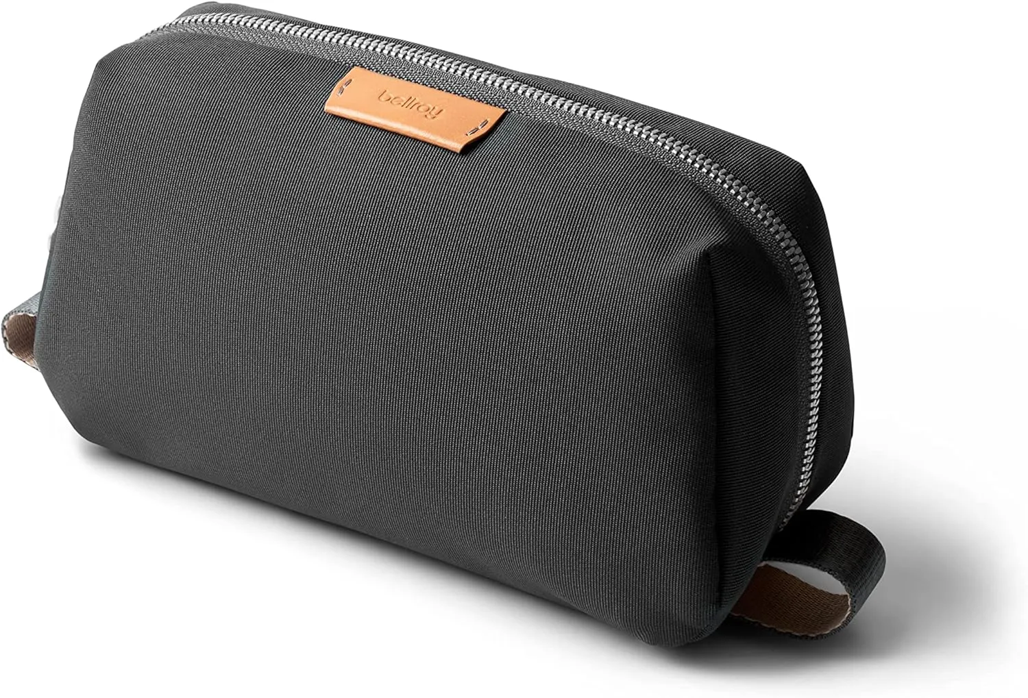 Bellroy Toiletry Kit (Unisex Toiletry Bag, Zipper Closure, Water-Resistant Lining, Toothbrush Sleeve with Magnetic Closure, Internal Mesh Pocket Organization) -Bronze