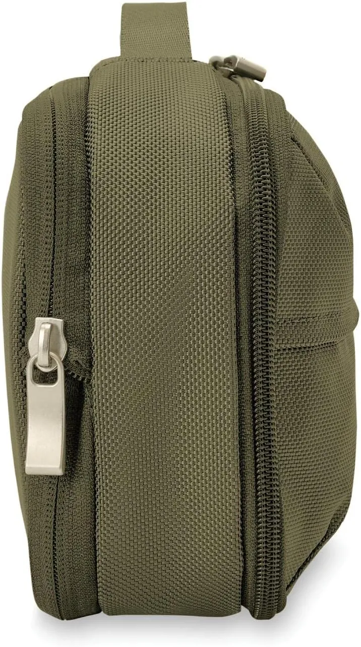Briggs & Riley Baseline Toiletry Kits