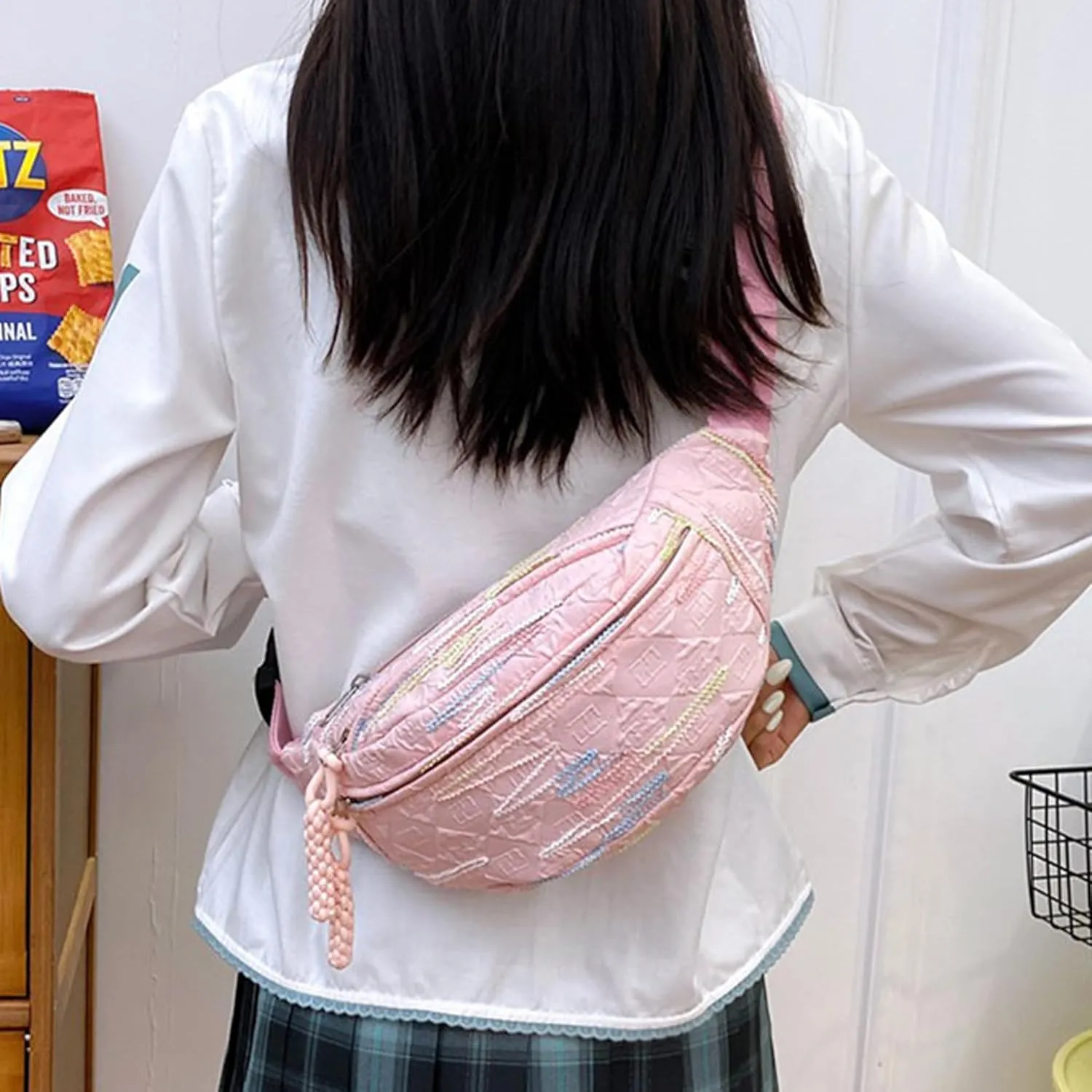 eYLun Women Fanny Pack Crossbody Bag Adjustable Casual Waist Bag FashionChest Bag Waist Pack for Travel Walking Running Hiking Pink