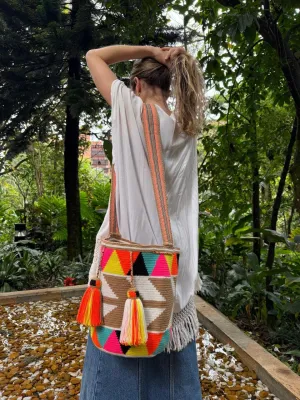 Handmade Large Wayuu bag, Colombian mochila wayuu. Ancient and precious piece of art made by indigenous. Exclusive and unique design. Shoulder or crossbody crocheted bag. Gift ready!