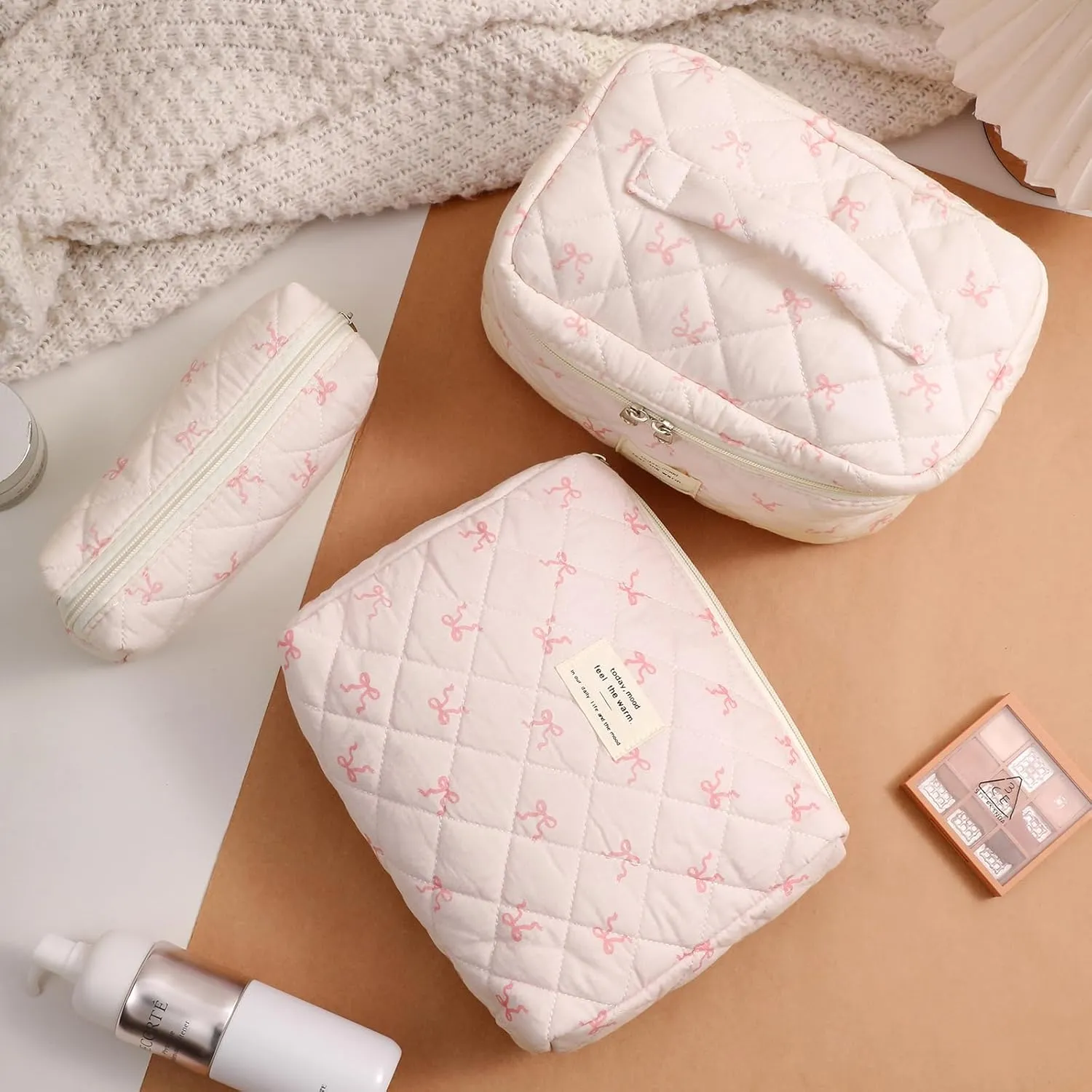 Large Quilted Makeup Bag for Women and Girls, Cute Coquette Floral Cotton Cosmetic Bag, Aesthetic Travel Organized Toiletry Bags (08Small pinkbows)