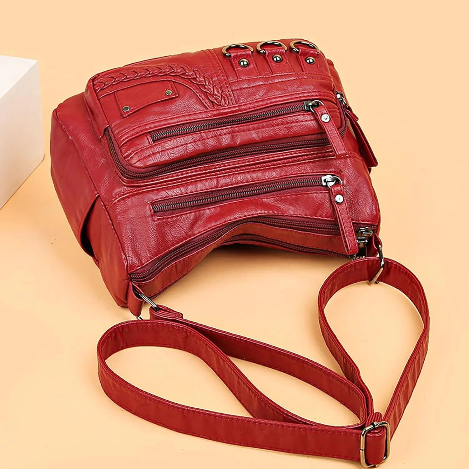 New Vintage Fashionable Large Space Weaving Crossbody Bag Simple And Magnificent Messenger Bag with Lots (Red, One Size)