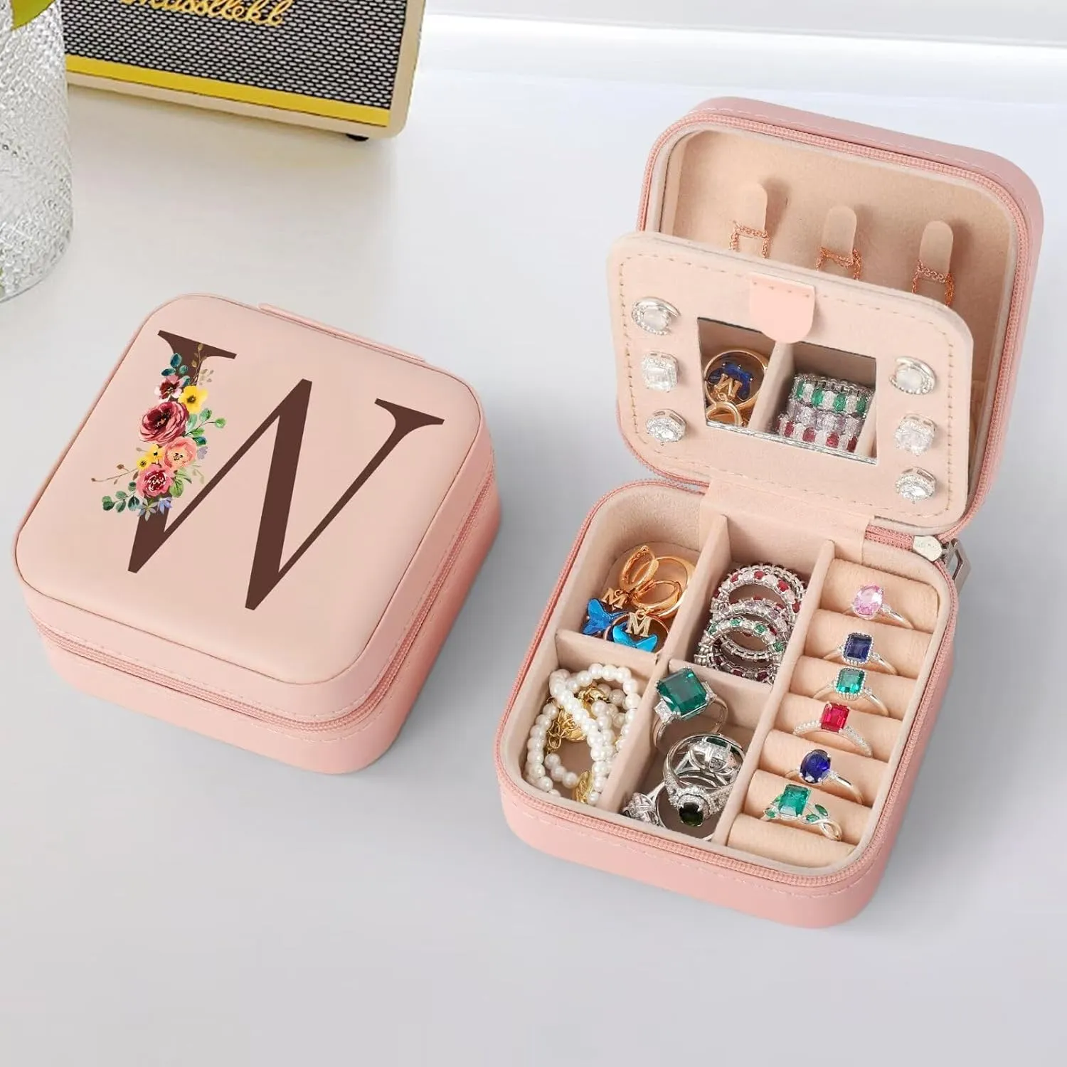 Parima Granddaughter Gifts - Granddaughter Birthday Gifts, Personalized Gifts for Granddaughter, Pink Initial Travel Jewelry Case Jewelry Box - Letter W, Pink