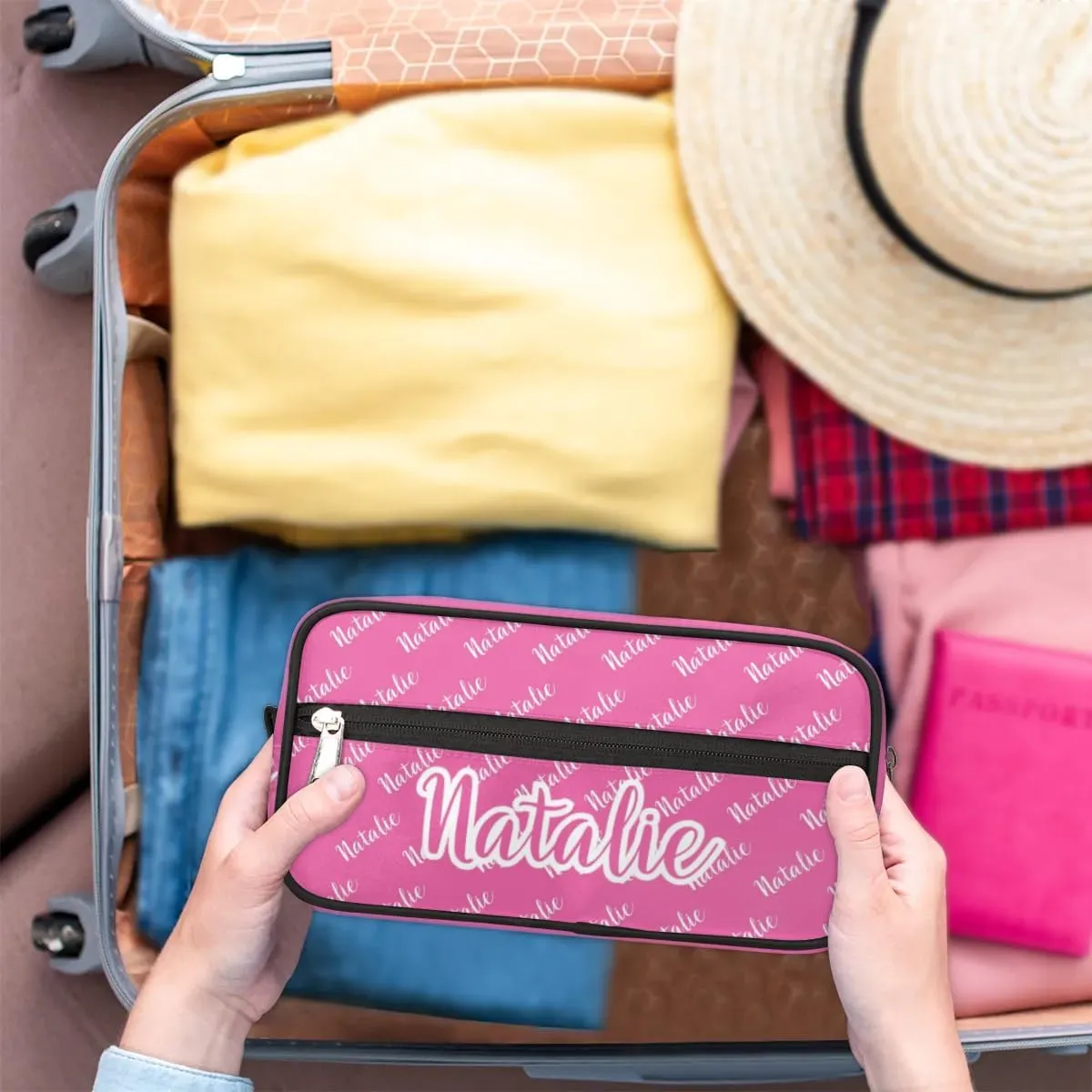 Personalized Gift Travel Makeup Bag for Women Man, Custom Cosmetic Bag Make Up Bag Organizer Toiletry Bag Christmas Birthday Gift for Girls Boys Pink Name