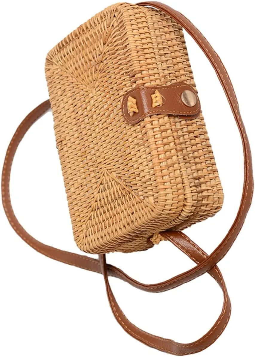 Square Rattan Crossbody Bag for Women Hand Woven Rattan Purse with Shoulder Strap Durable and Decorative Handbag for Parties and Everyday Use