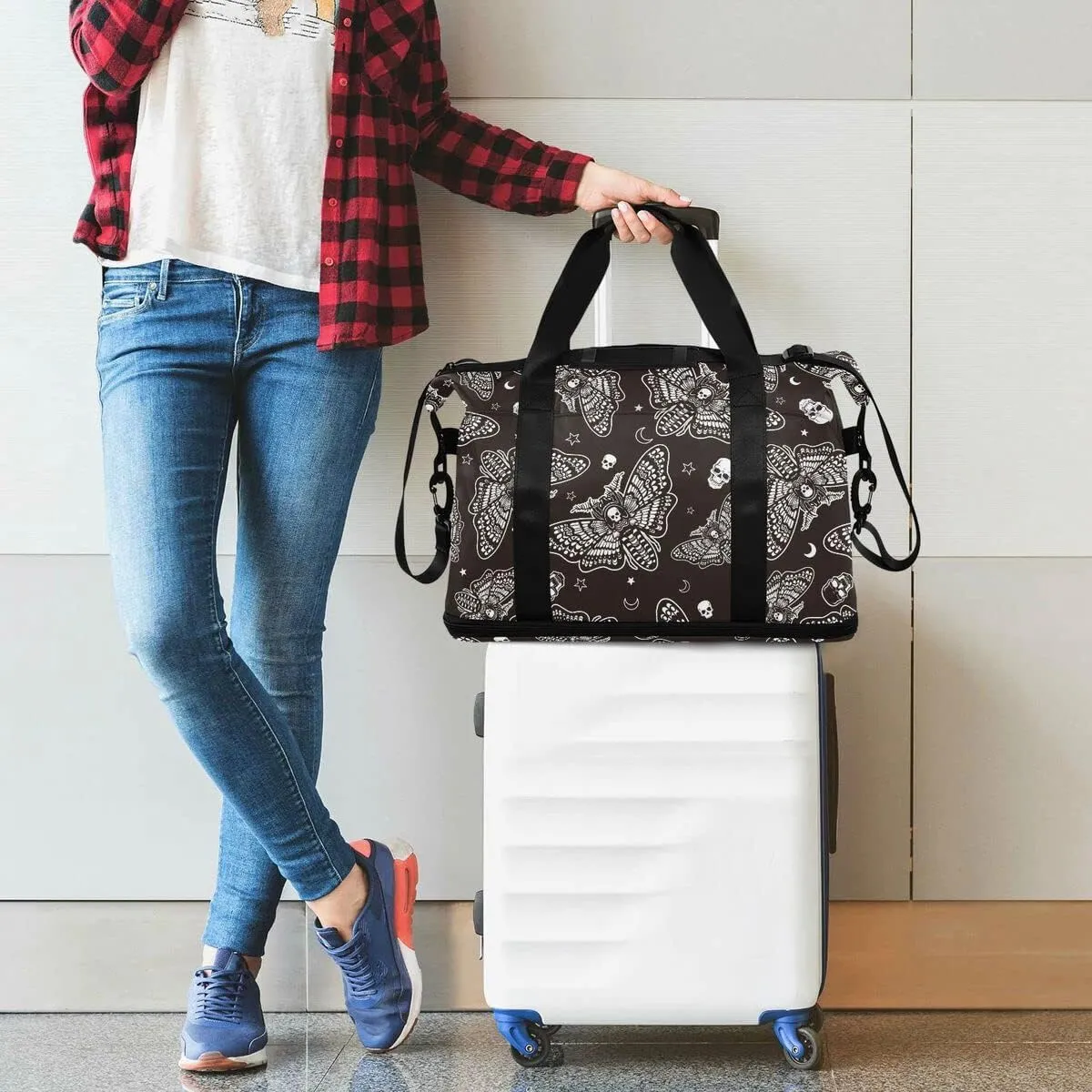 Travel Duffel Tote Bag Moth Skull Moon Esoteric Sports Duffel Bag with Wet Pocket Weekender Overnight Bag for Women Men Gym Bag, Carry On Bag Hospital Bag for Labor and Delivery