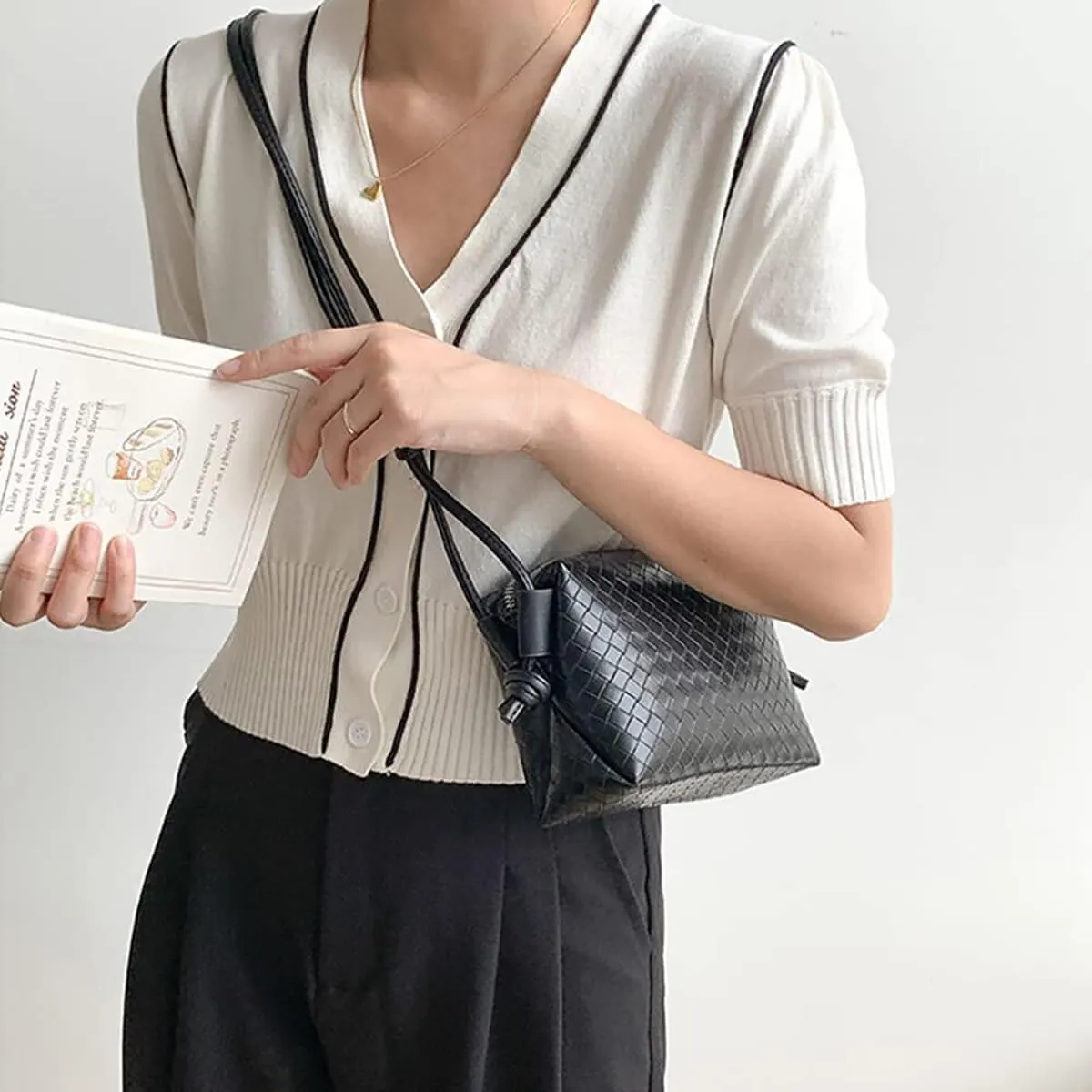 UPSONG Woven Crossbody Bags for Women，Fashion Leather Lightweight Handbags Shoulder Bag Phone Purse Ladies Messenger Bag