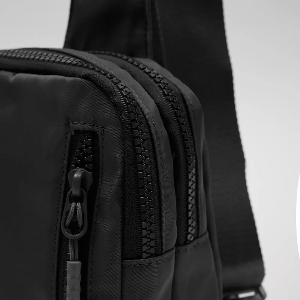 VAKAER Small Crossbody Bag Purse Women‘s Sling Bag Daypack Backpack with Convertible Adjustable Strap for Travel Hiking (Black)