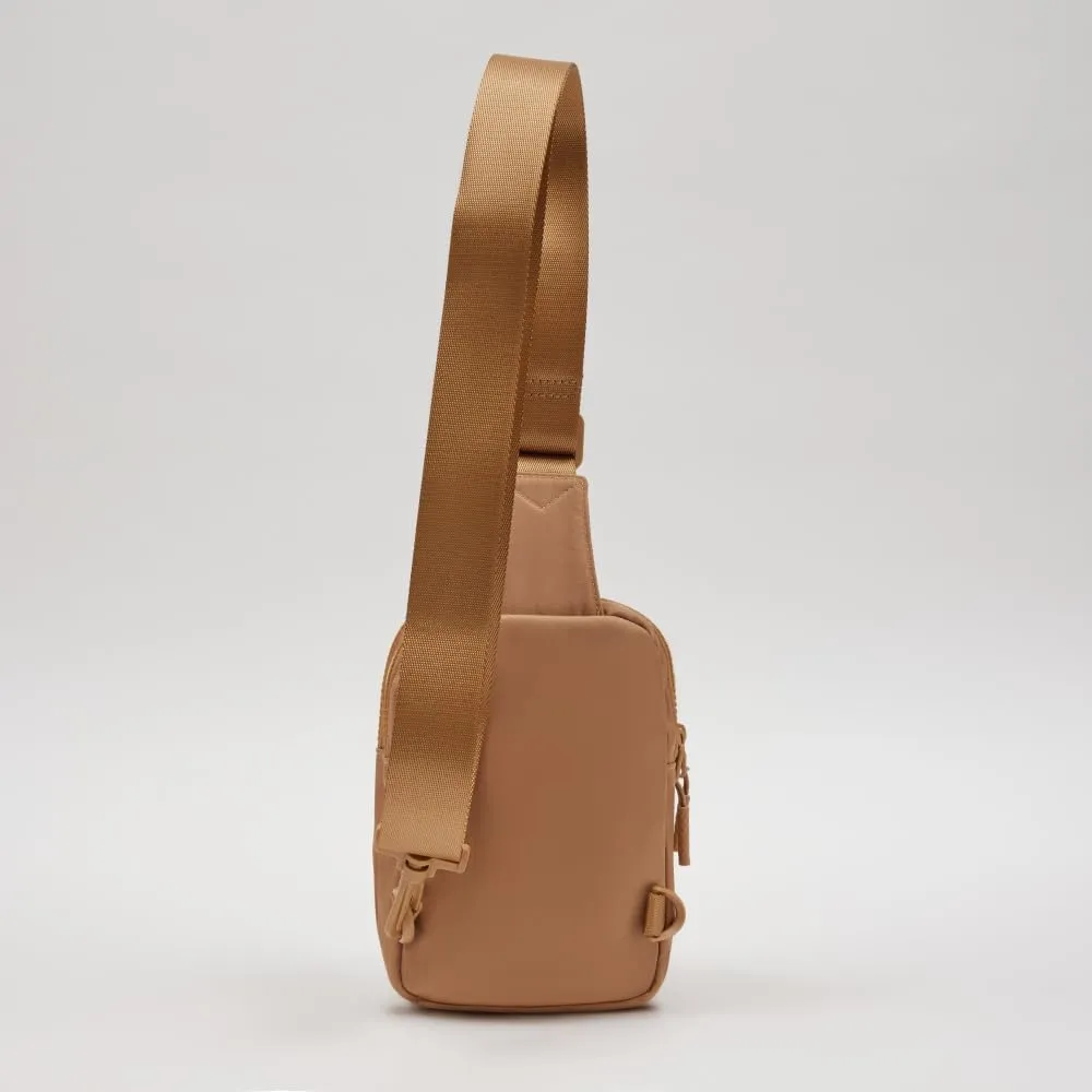 VAKAER Small Crossbody Bag Purse Women‘s Sling Bag Daypack Backpack with Convertible Adjustable Strap for Travel Hiking (Camel)