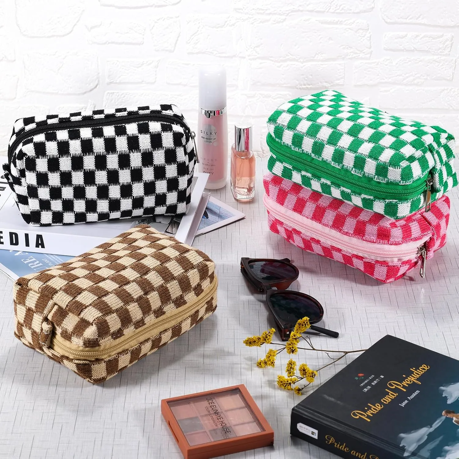 ZLFSRQ 4Pcs Checkered Makeup Bag for Women Knitted Travel Small Cosmetic Bags Pouch for Purse Pencil Case Zipper Toiletry Organizer Cute Aesthetic Makeup Brushes Storage Bag (Green/Black/Pink/Brown)